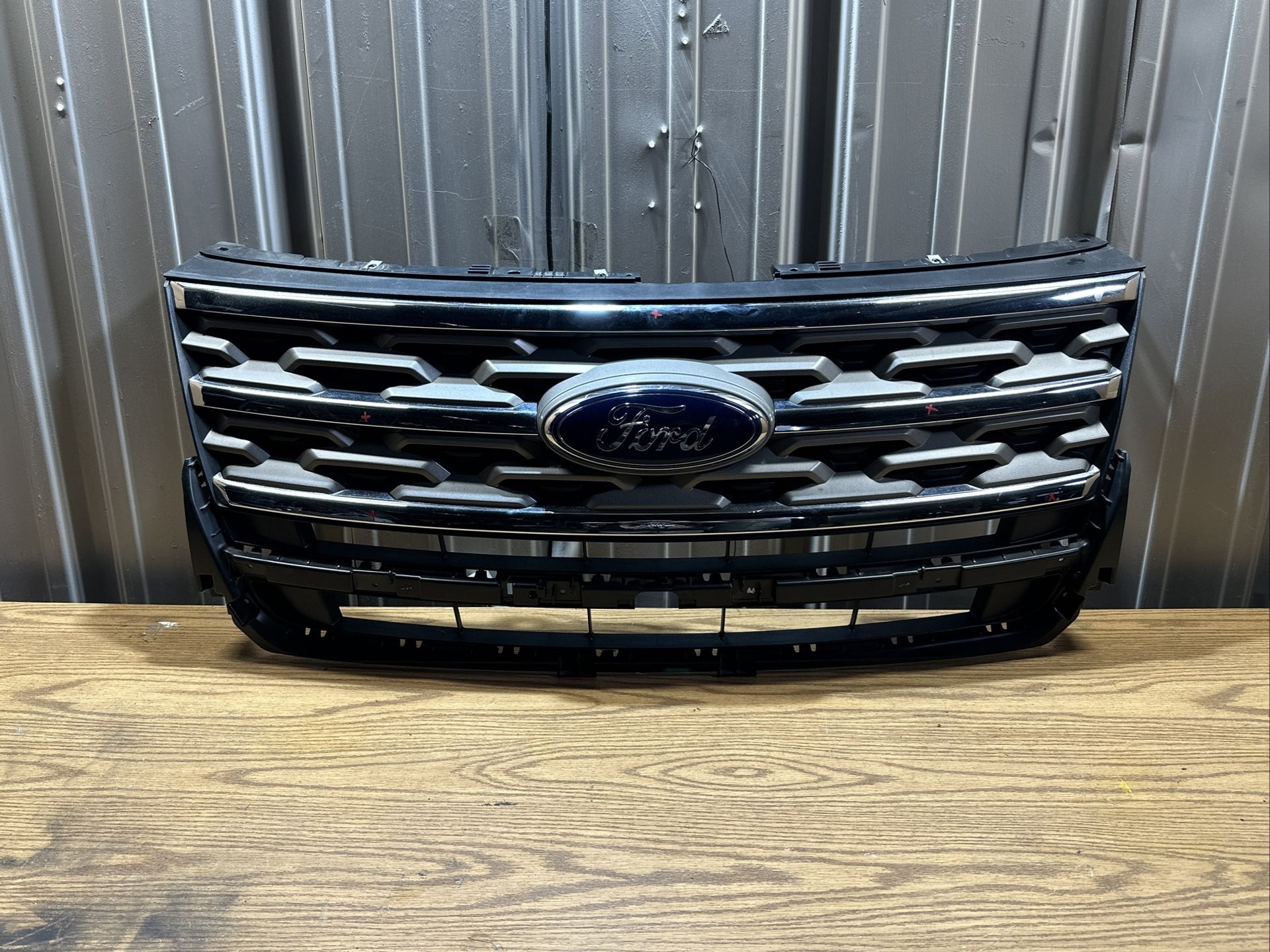 2018 2019 FORD EXPLORER FRONT BUMPER GRILLE GRILL OEM 18-19 JB53-8200-AAW