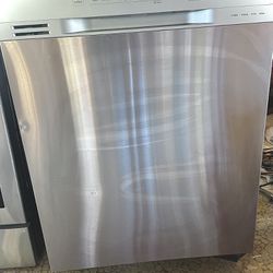 Samsung Dishwasher- Excellent condition- Clean