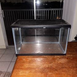 10 Gallon Fish Tank 