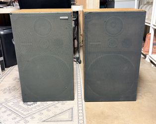 Two Vintage Pioneer 3 way speakers Model CS-G403 - 15” woofer $350 obo - 67th ave/Bell 