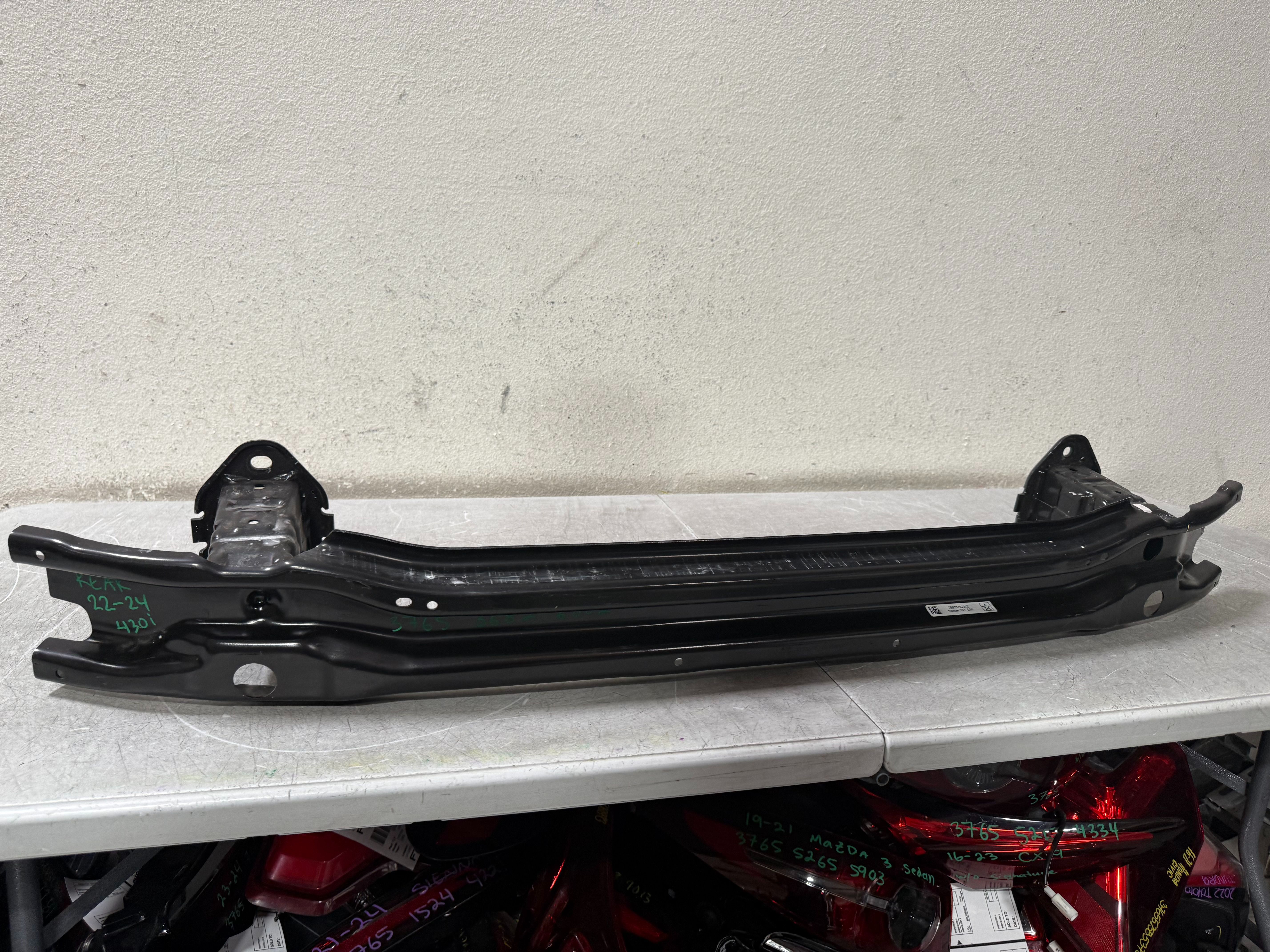 BMW 4 SERIES REAR BUMPER REINFORCEMENT 2023