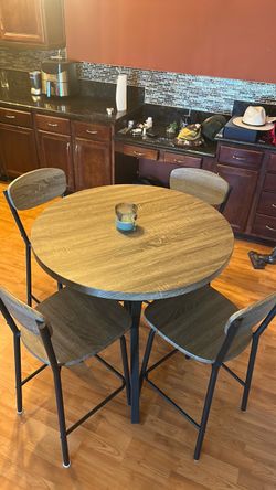 Dinning room table plus chair