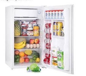 Mini Refrigerator 3.2.ft.