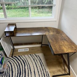 Desk: L-Shape 
