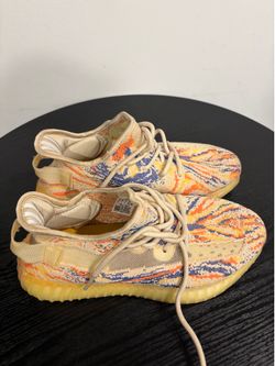 Yeezy size 8.5