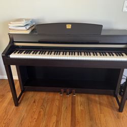 Yamaha Clavinova CLP370 Digital Piano