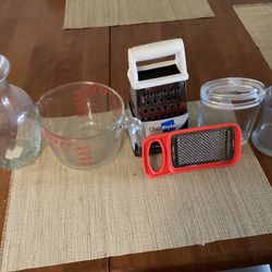 6 Pieces Kitchen Utensils.( NEW)