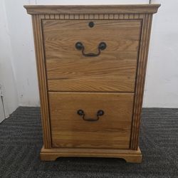 Solid Oak 2-Drawer Cabinet / Nightstand – Sturdy & Classic $40 OBO