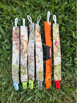 Pacifier clips