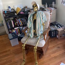 Rocking Chair (skeleton Not Included)