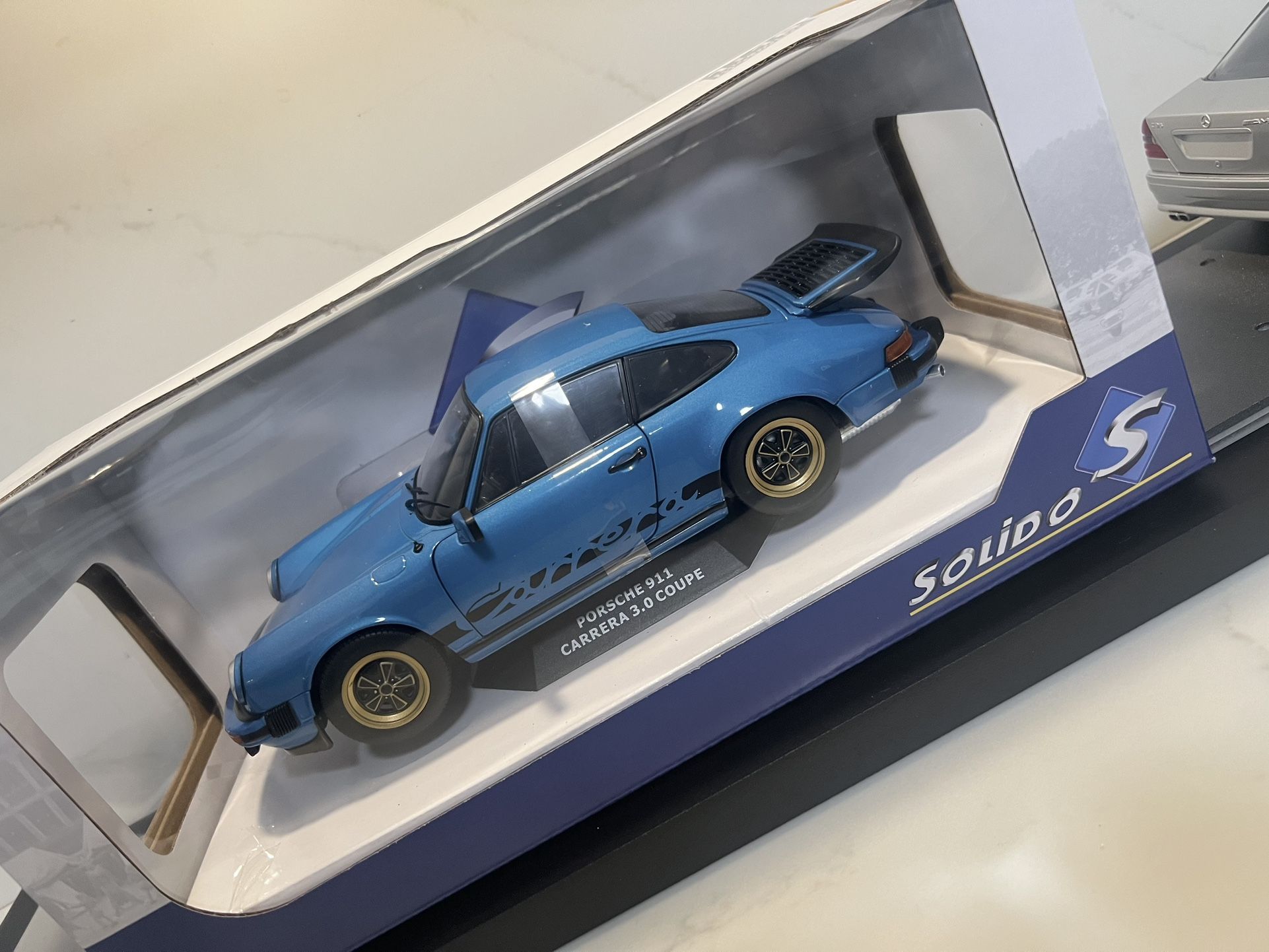 New Solido Porsche 930 Carrera 3.0 1984 Rare Color Minerva Blue 1/18 Diecast
