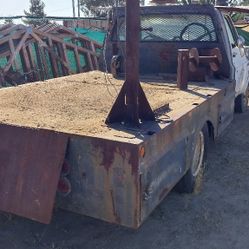 Welding Bed With Tool Boxes And Crane