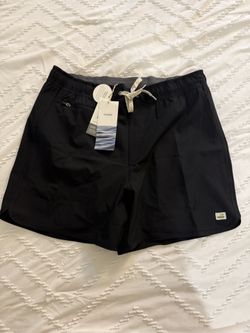 Vuori Shorts