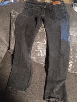 Levis 36 waist 32 length