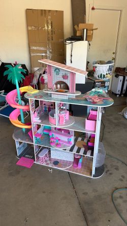 Doll house