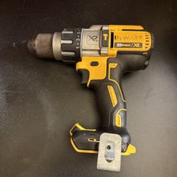 Dewalt Dcd996B 2OV Max 3 Speed Hammer drill (tool only)