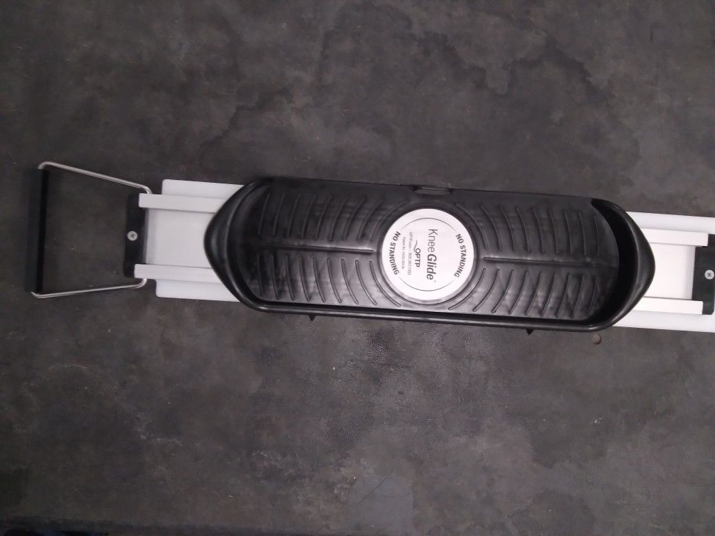 Knee Glide (Physical Therapy Tool)