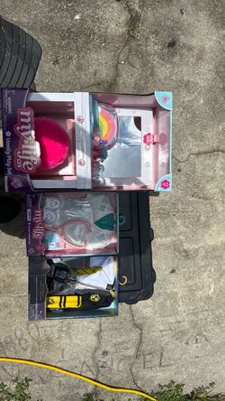 Doll accessories