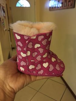 Baby ugg