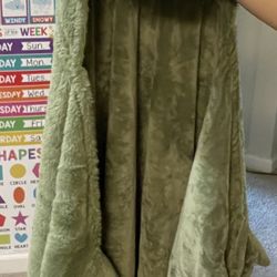 Dinosaur Hooded Blanket