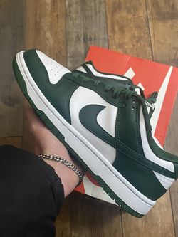 Nike Dunk Low “Michigan State”