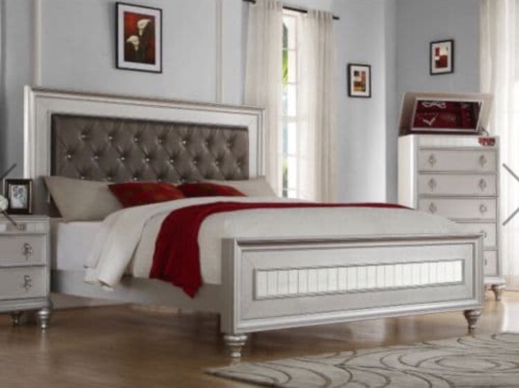 Carousel Bed Frame (Queen)