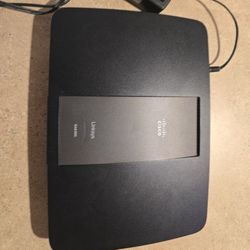 📶 Linksys EA6300 Dual-Band Wi-Fi Router (AC1200) – Great Condition
💲$20 OBO
