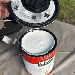  Behr Premium Plus Paint And Primer 1 Gallon. Interior Flat Ultra Pure White.Ik