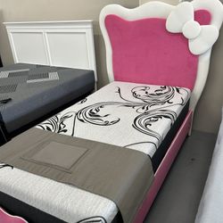 Hello Kitty Twin Beds‼️ In Stock‼️ 