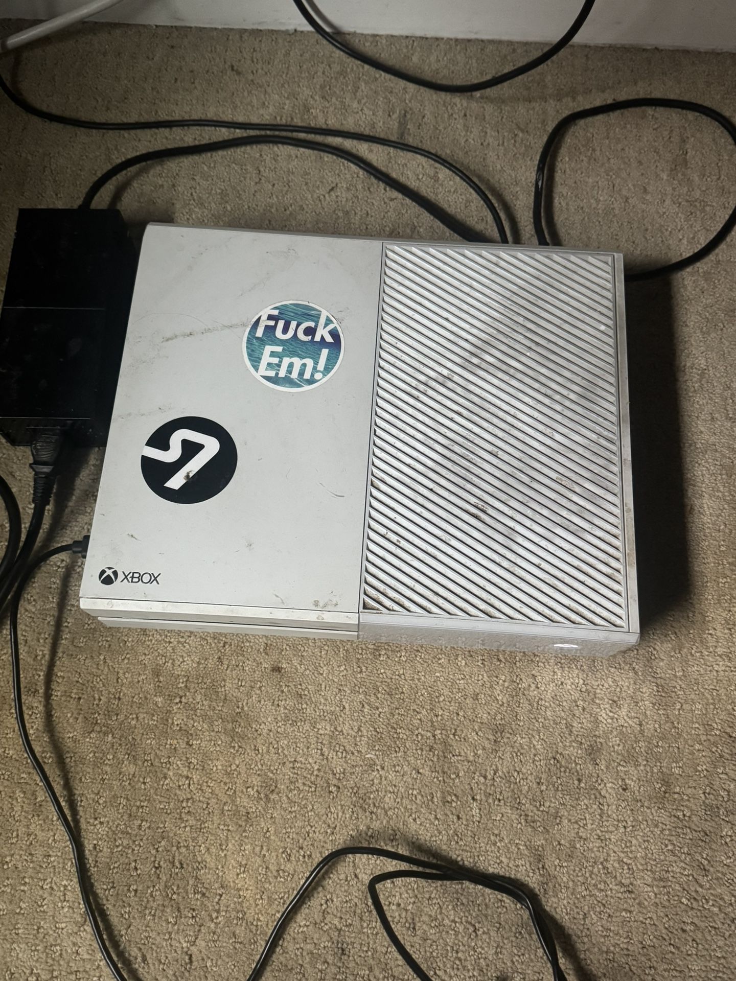 White Xbox One (500Gb)