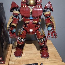 Hulk Buster Lego Set
