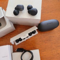 Earbuds 