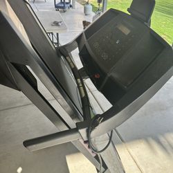 Treadmill 