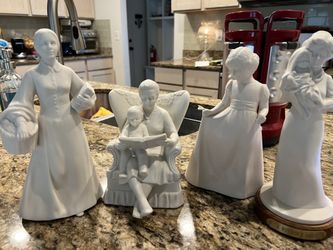 Porcelain Woman’s Love Set
