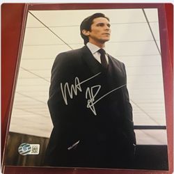 BAS COA CHRISTIAN BALE SIGNED 8x10 BATMAN PHOTO BECKETT