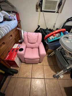 Extremely well-made child’s recliner