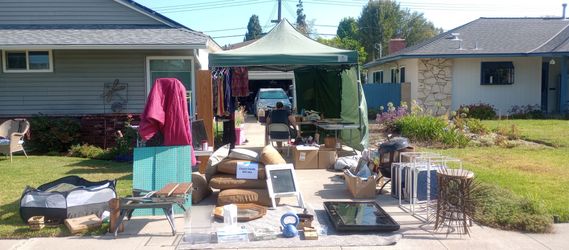 Garage sale in Orange today!
