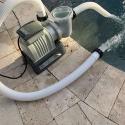 Pump Only And Motor, No Hoses. $38.00, 120 Volt Plugin. 