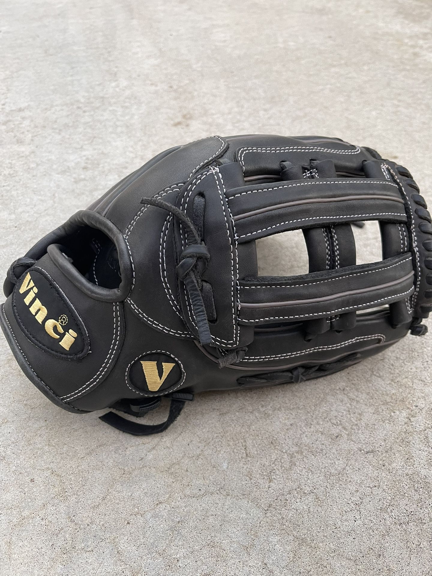 13.5 Vinci Softball Glove