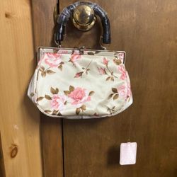 Vintage Y2K Era Banana Republic 100% Silk Cream & Floral Rose Handbag 