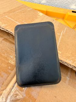 Apple wallet