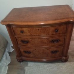 Thomasville Night Stand 