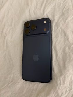Apple iPhone 17 pro max blue