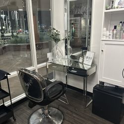Mirror Vanity Table