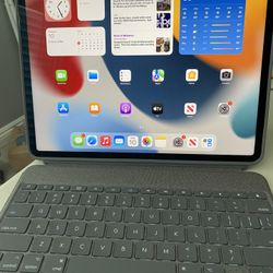 Apple iPad Pro 12.9 Wifi 128gb Logitech Keyboard Apple Pencil