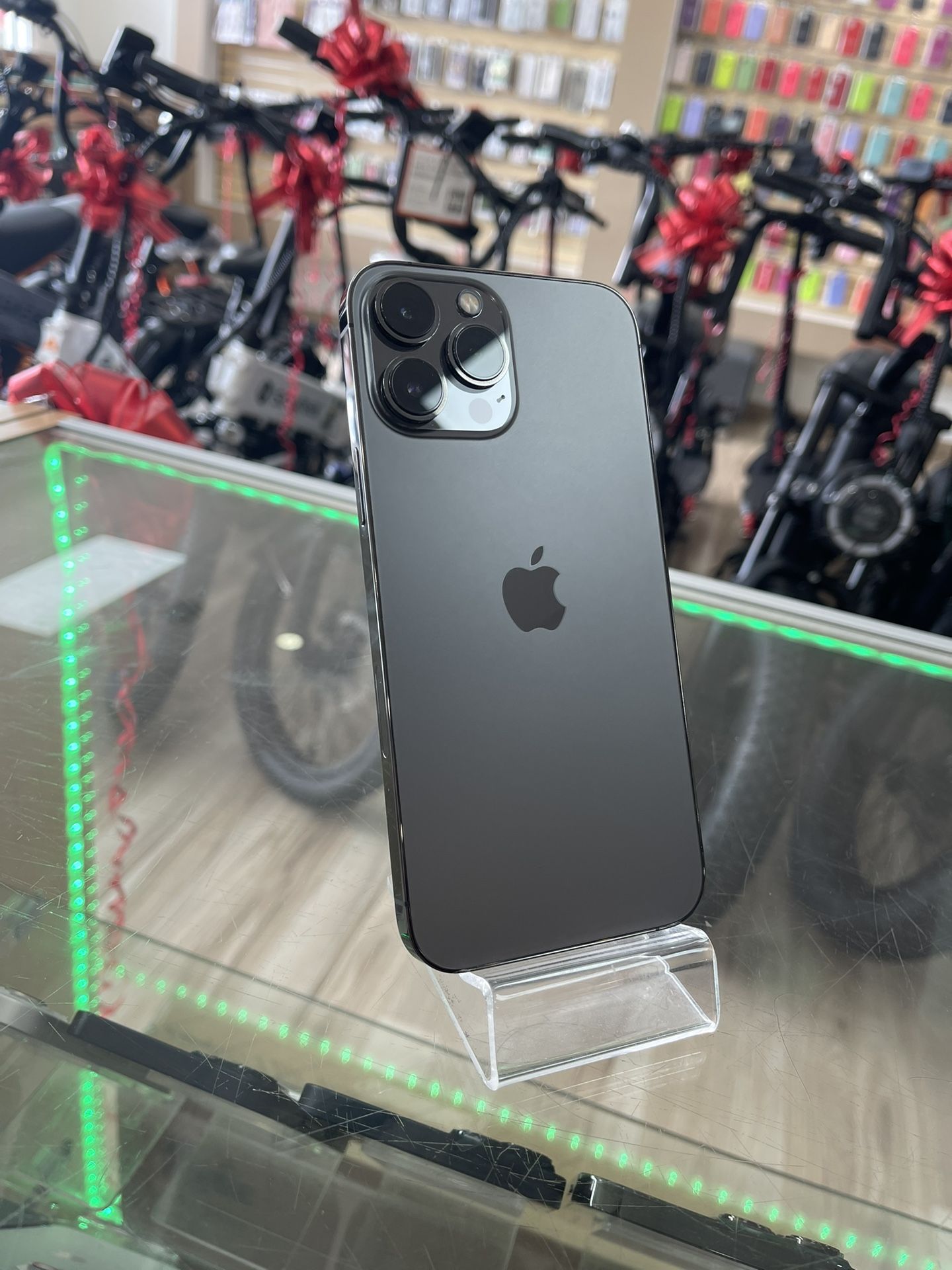 iPhone 13 Pro Max! Graphite! Unlocked! Christmas Financing Deal! $10 To $100 Down Payment!