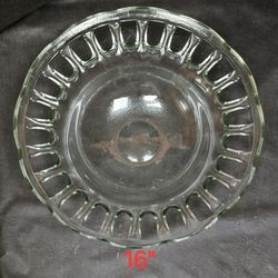 16" Green Glass Centerpiece Or Fruit Bowl 