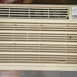 Friedrich Wiindow Air Conditioner 12000 Btu