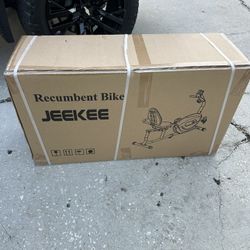 JEEKEE Recumbent Exercise Bike for Seniors Whisper-Quiet Stationary Bikes for Home 