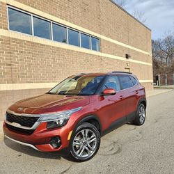 2021 KIA Seltos "S"